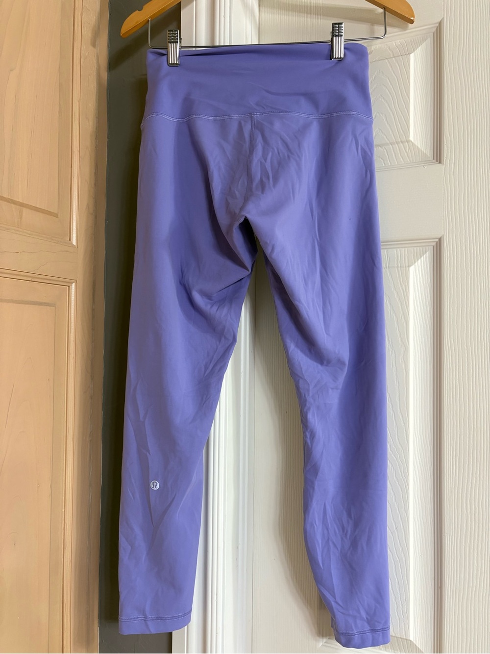 Lululemon contour fit leggings